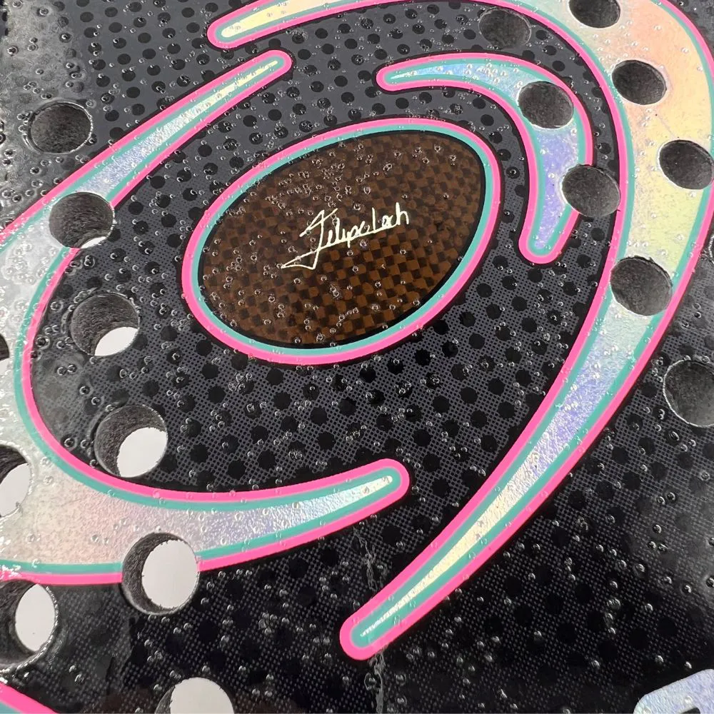 Raquete de Beach Tennis Vision Gold Carbon 3K Titanium 2025 - Image 3